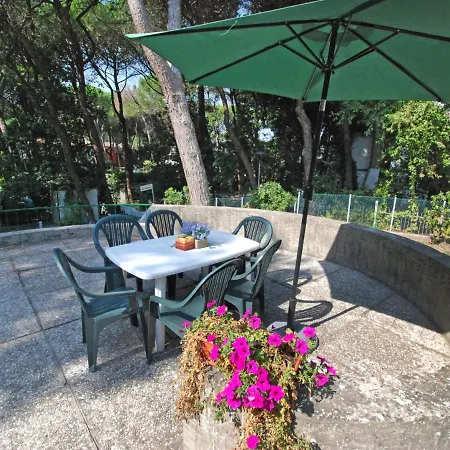Apartamento Isotta-3 By Interhome